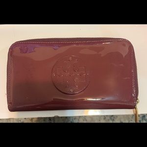 Tory burch wallet